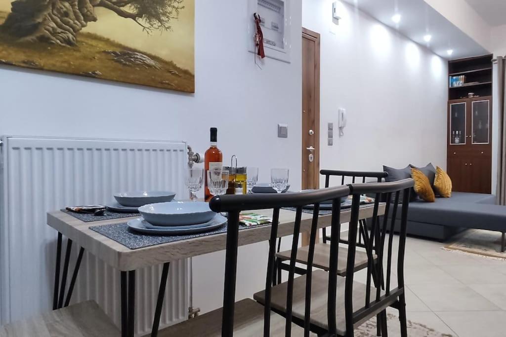 Modern Apartment In Itea Esterno foto