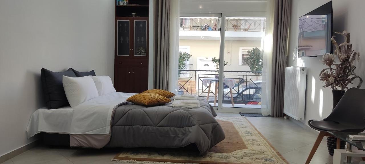 Modern Apartment In Itea Esterno foto